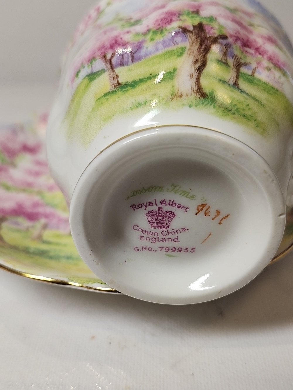 Vintage Royal Albert Pink Blossom Time Teacup with Saucer - Picture 2 of 3